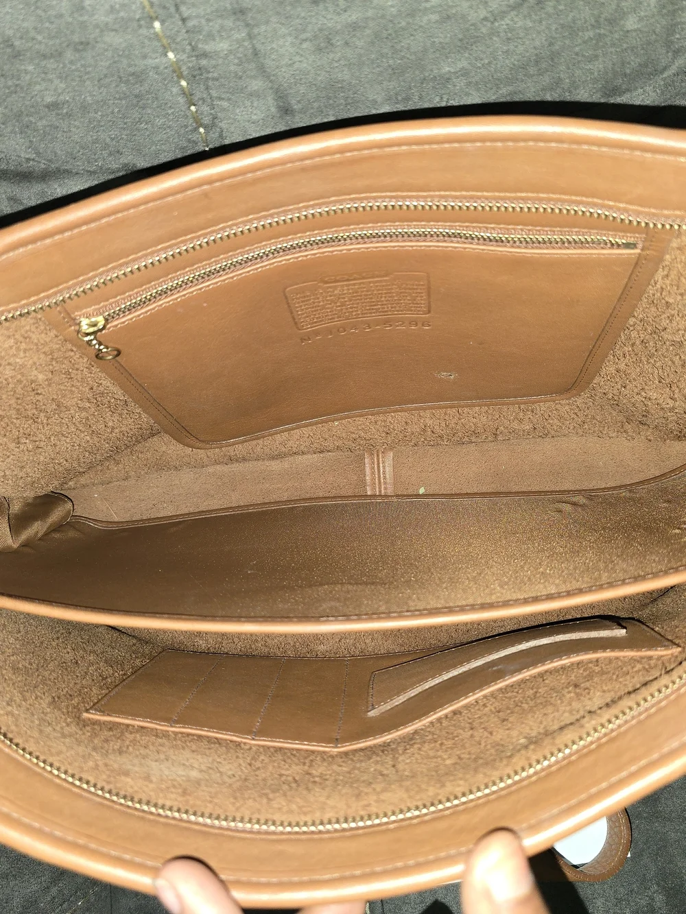 NWOT Old Coach 5296 Brown Leatger Shoulder Bag